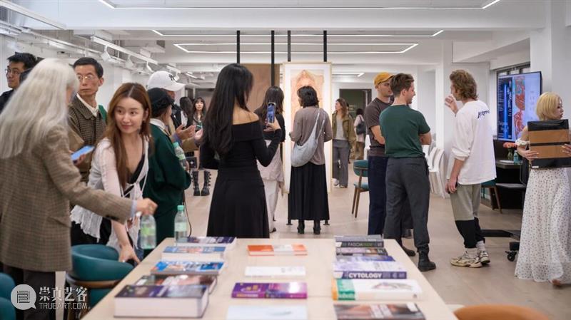 ASE图书｜艺术媒介变形记 崇真艺客