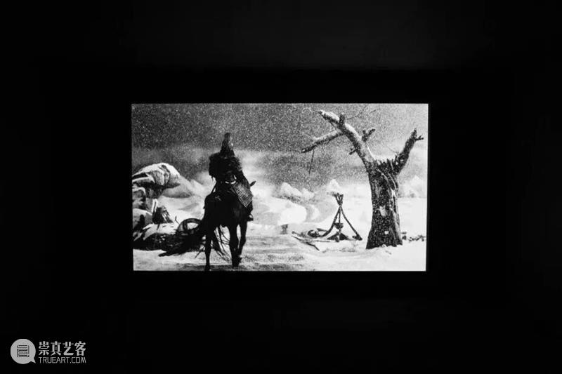 只剩3天！这场把“红毯”引进“白盒子”的展览，让金鸡奖生出个“彩蛋” 崇真艺客