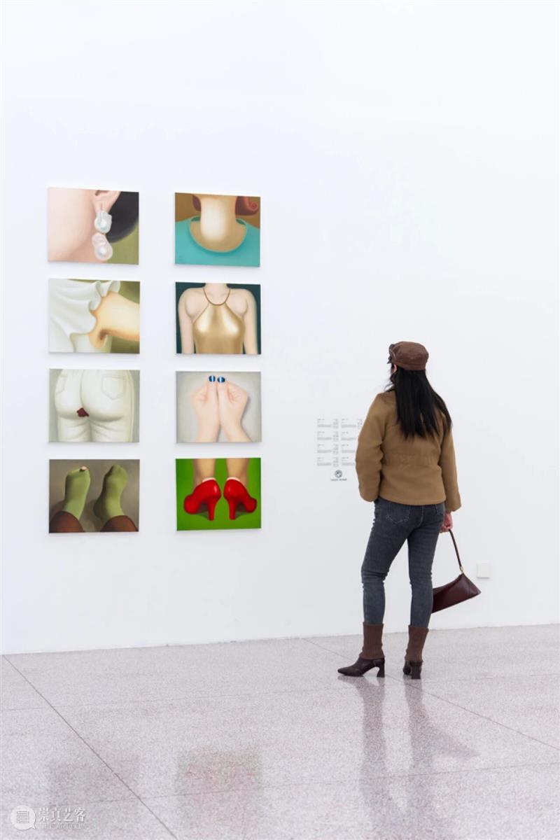 「女性艺术家访谈」张子轩:我画的是“令人不快”的真实,但这也是你的故事 崇真艺客