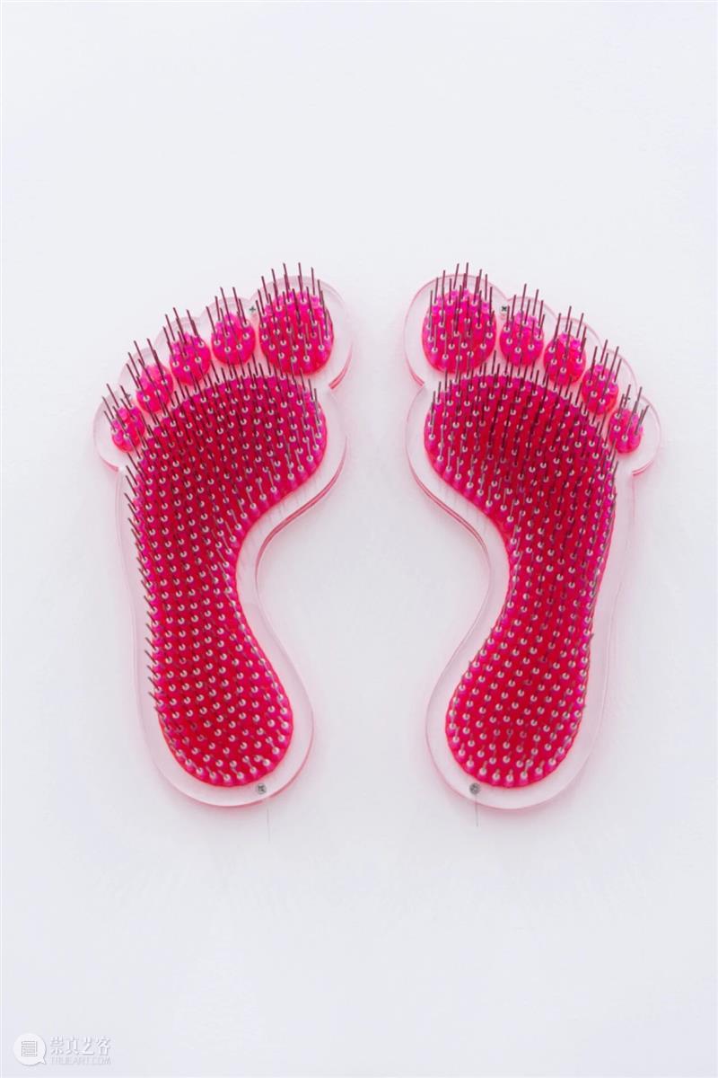 「女性艺术家访谈」哈尼法：我想刺破那些关于女性的幻象 崇真艺客