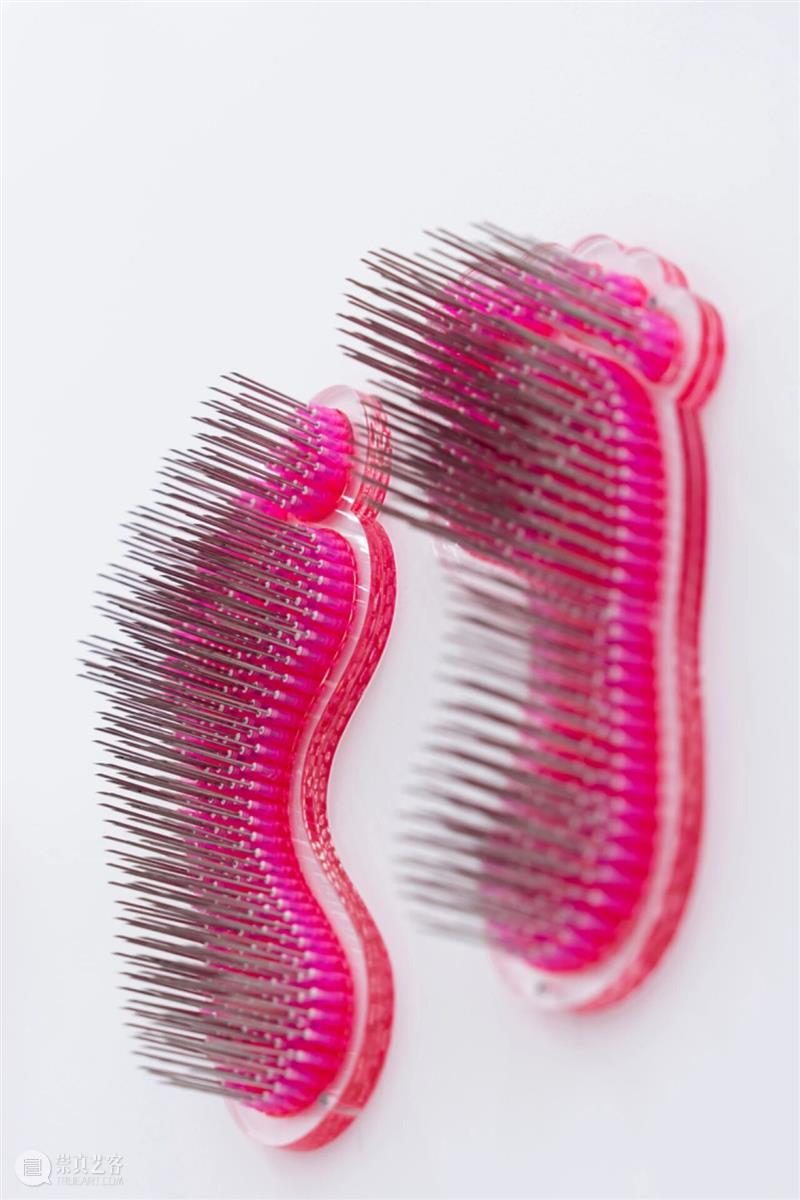 「女性艺术家访谈」哈尼法：我想刺破那些关于女性的幻象 崇真艺客