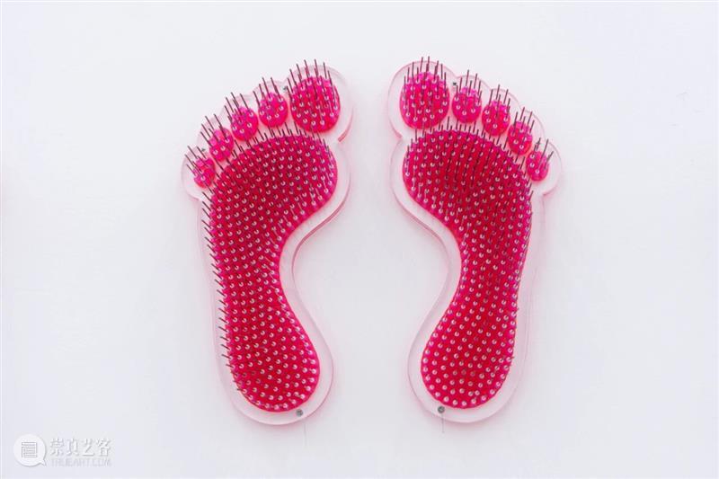 「女性艺术家访谈」哈尼法：我想刺破那些关于女性的幻象 崇真艺客