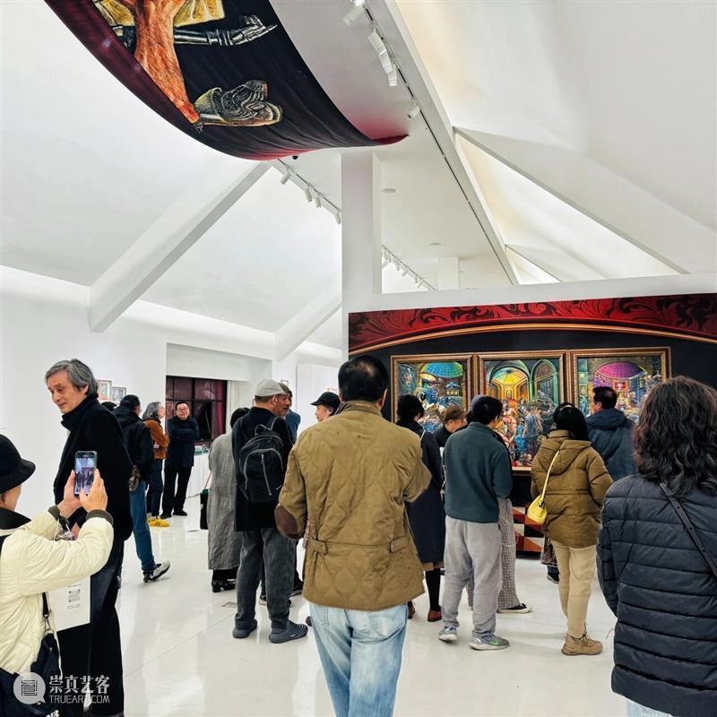 弧光漫溢之夜|一个人的乌托邦,如何照亮众人的理想国 崇真艺客