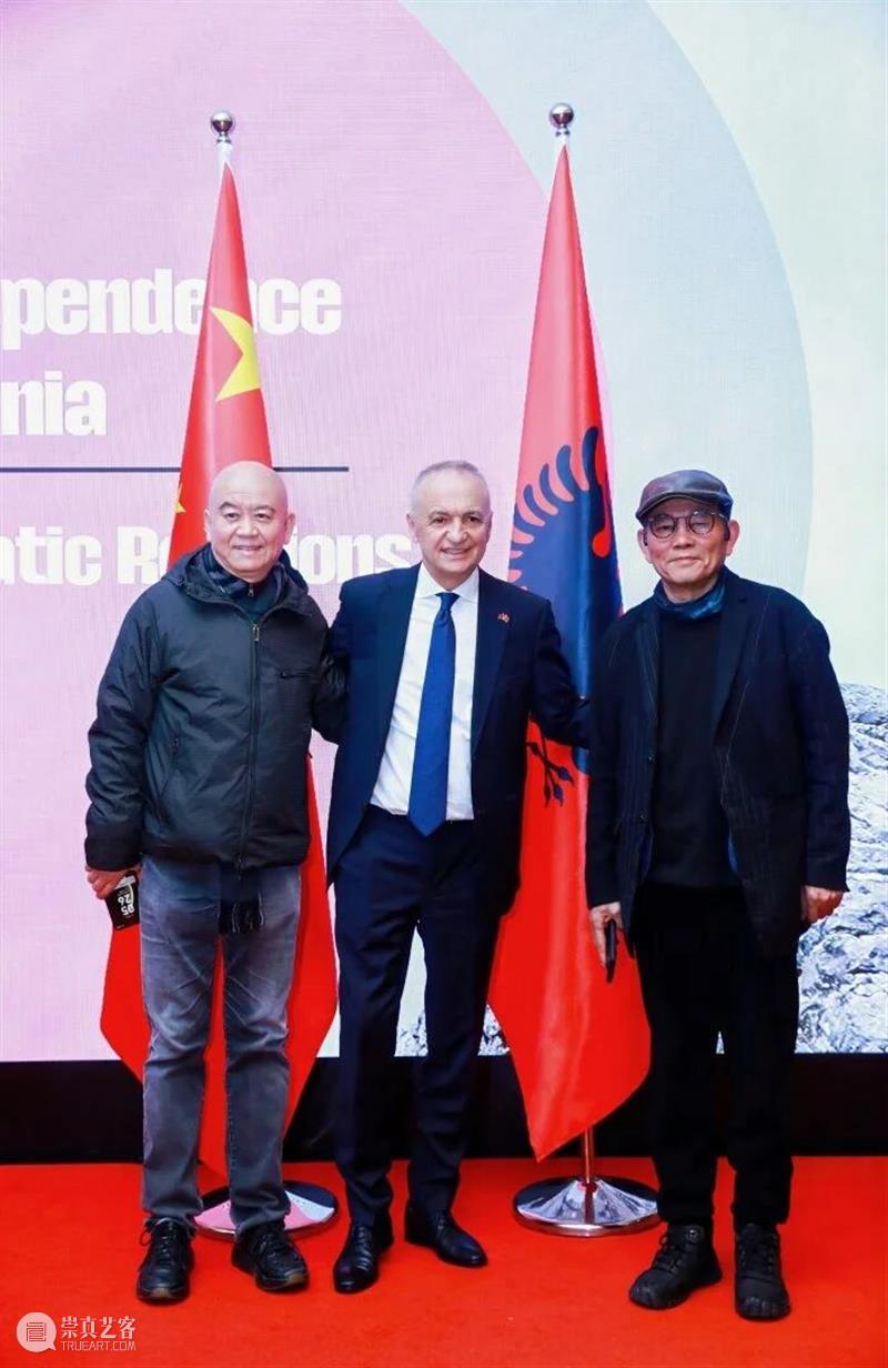 傅中望作品入藏阿尔巴尼亚共和国驻华大使馆 湖北美术馆文化交流再续新篇 崇真艺客