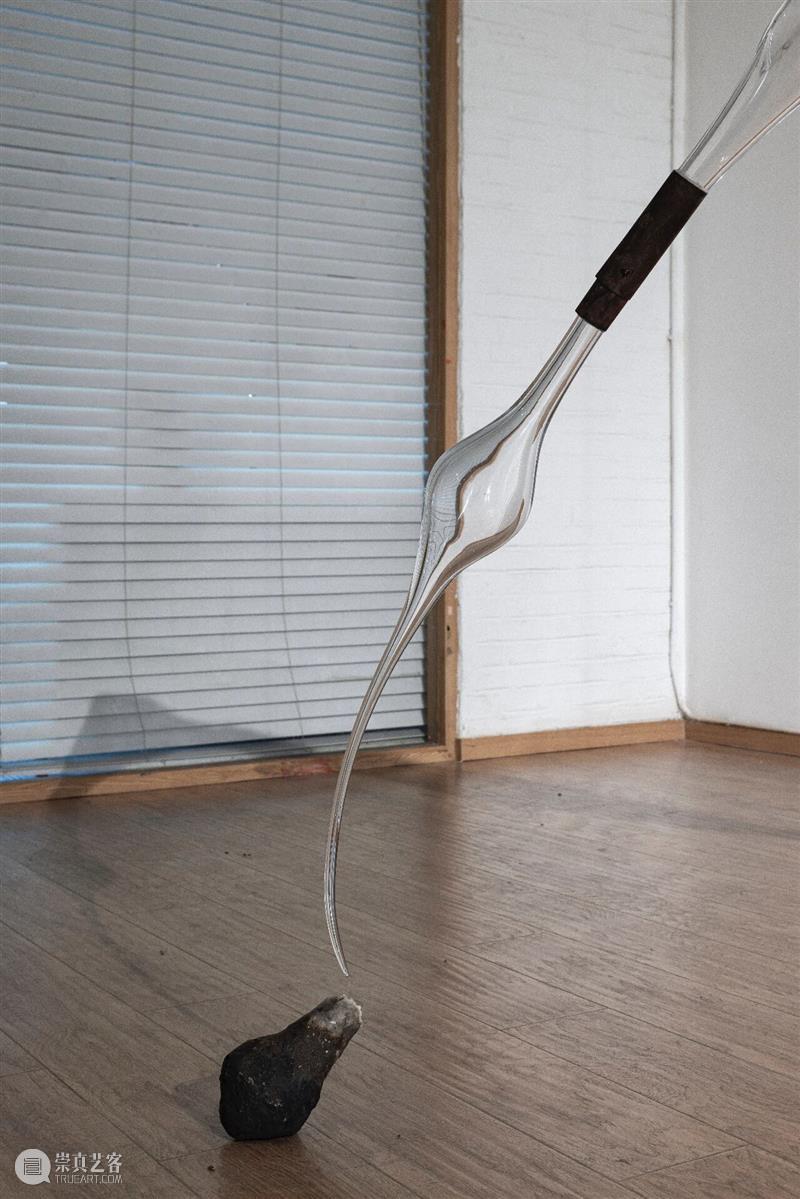 “袅绕——智的齐物”|文/张嘉荣 崇真艺客