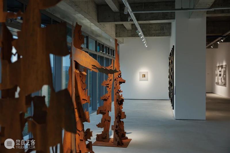 盛大开幕 | 东海岸馆首展“洋流上下——形式诗学与滨海叙事” 崇真艺客