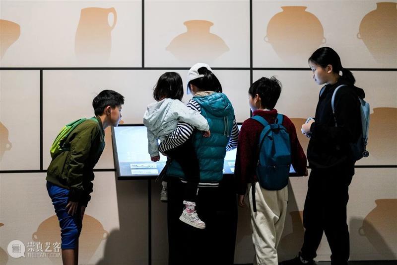 开幕回顾 | “彩陶艺术之巅峰——马家窑文化彩陶特展”于深圳美术馆启幕 崇真艺客
