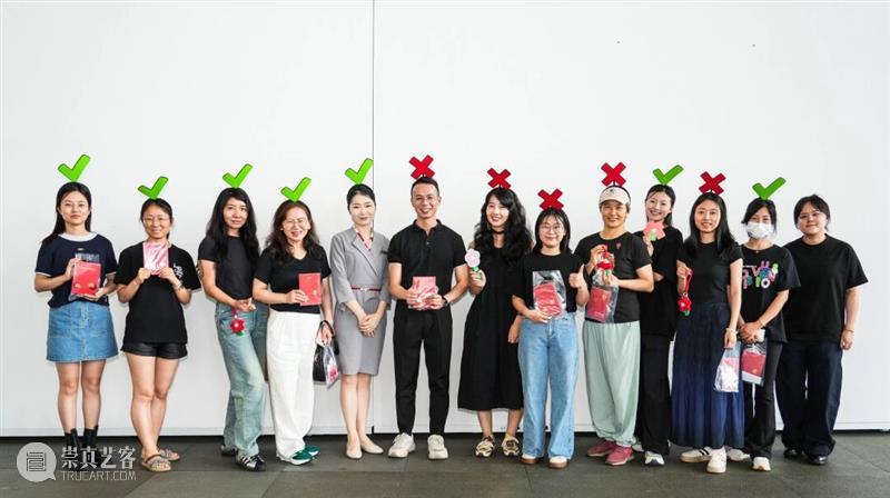 国际志愿者日 | 致敬每一位深圳美术馆的志愿者！ 崇真艺客