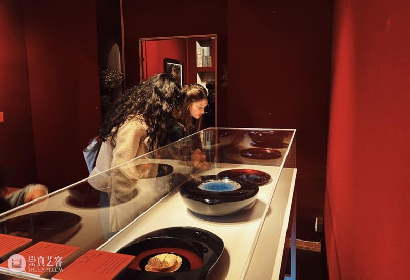 “大漆走世界——湖北美术馆漆艺藏品意大利展”在意大利佛罗伦萨贝利尼博物馆圆满展出 崇真艺客
