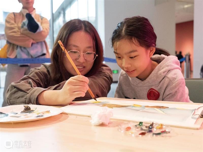 12·5国际志愿者日丨汇聚星火之光，共筑美美与共 崇真艺客