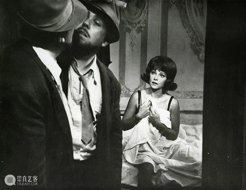 马可·穆勒：《绅士现形记》极具娱乐性，又毫不留情地讽刺   崇真艺客