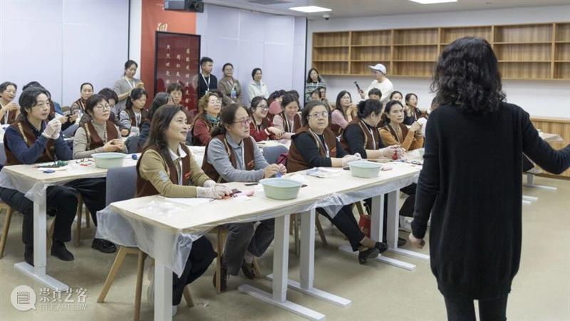 活动回顾 | 2025国际志愿者日:湖北美术馆志愿者团队馆际交流活动 崇真艺客