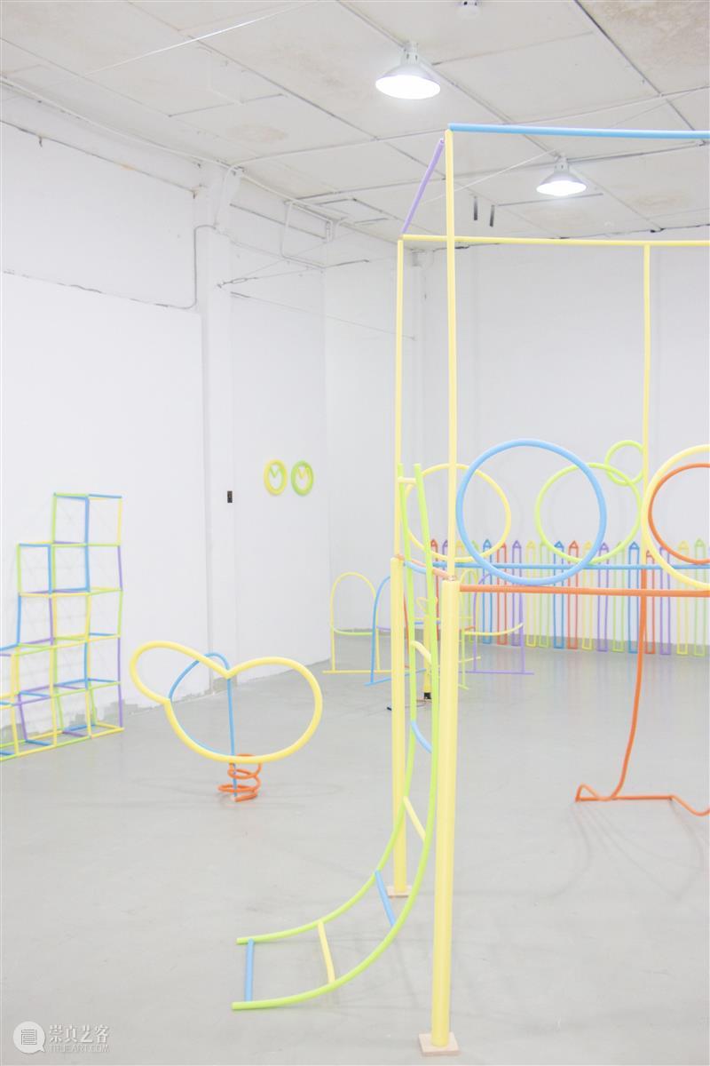 展览现场｜滑梯，旋转木马，跷跷板 Slides, Carousels, Seesaws 崇真艺客