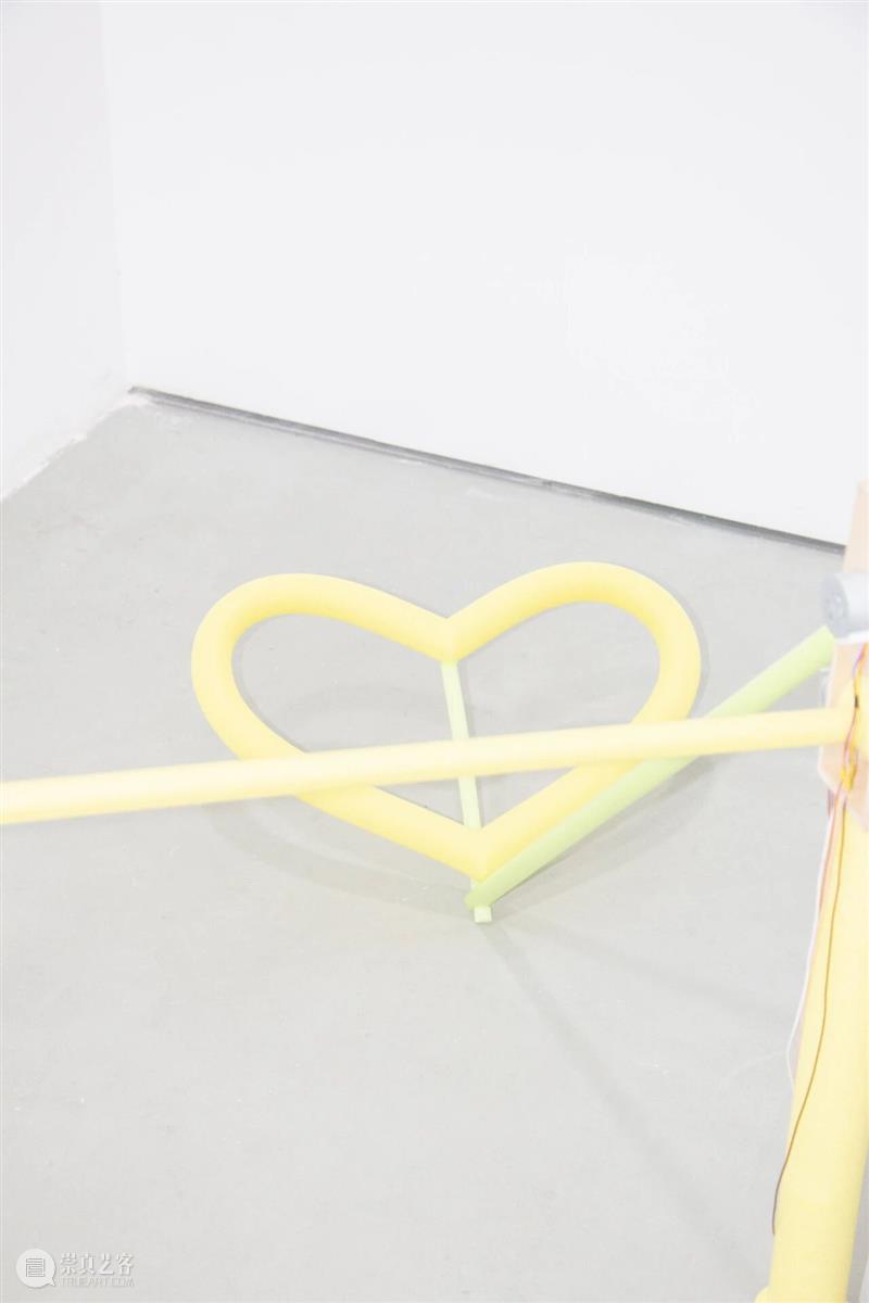 展览现场｜滑梯，旋转木马，跷跷板 Slides, Carousels, Seesaws 崇真艺客