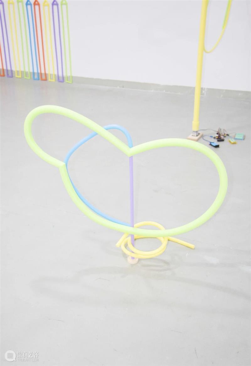 展览现场｜滑梯，旋转木马，跷跷板 Slides, Carousels, Seesaws 崇真艺客