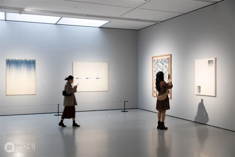 读懂艺术家 | 水滴与余白：金昌烈×李禹焕，揭秘东亚抽象艺术的暗语 崇真艺客