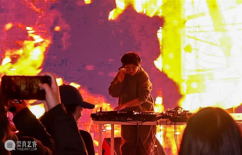 声谱象限Spectrum Quadrant | 设备、技术与美学选择 崇真艺客