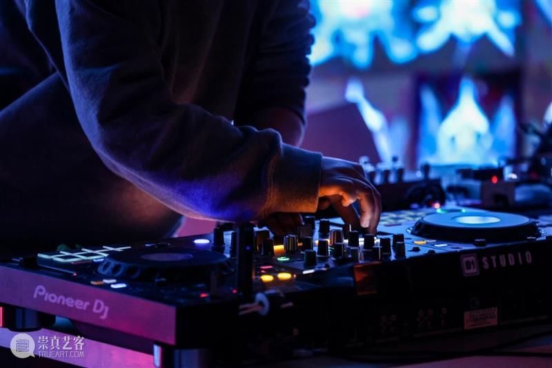 声谱象限Spectrum Quadrant | 设备、技术与美学选择 崇真艺客