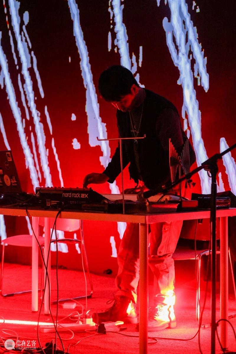 声谱象限Spectrum Quadrant | 设备、技术与美学选择 崇真艺客