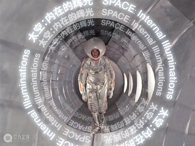 PF推荐|年末影像盛宴：全球50场展览指南 崇真艺客