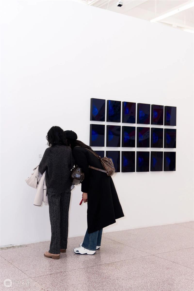 「女性艺术家访谈」周雯静：做一个对自己身体尚存感知的人 崇真艺客