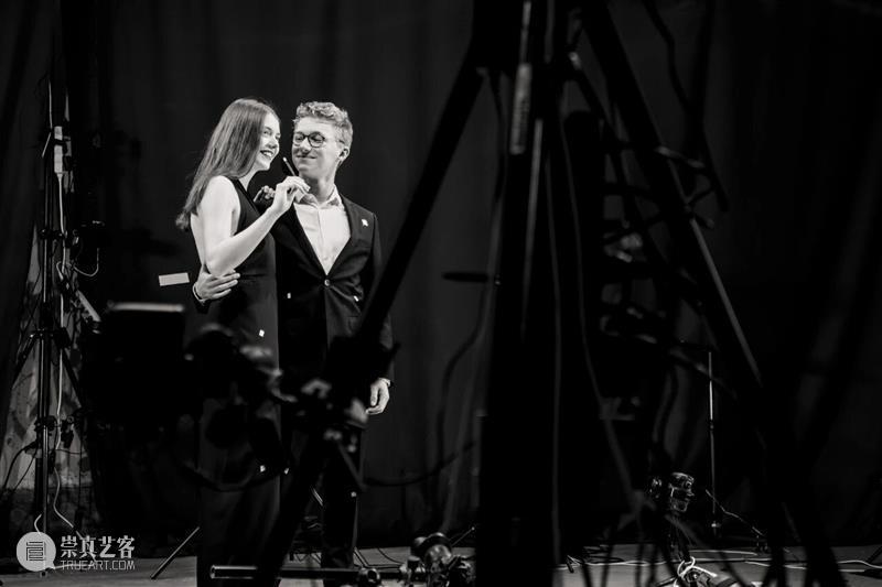 Cloud Archive | 乔纳森·普西耶对话大卫·克拉耶博：五彩纸屑 崇真艺客