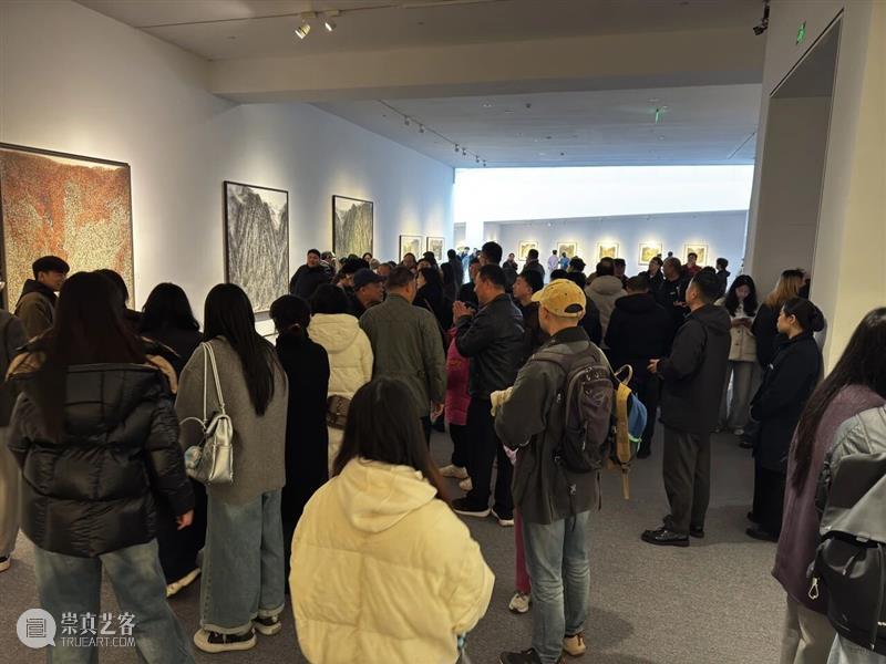 现场｜ 孤峰不与众山俦——唐允明山水画展在四川美术学院开幕 崇真艺客