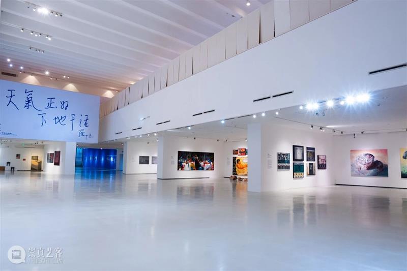 现场 | 2025罗中立奖学金年度作品展 崇真艺客