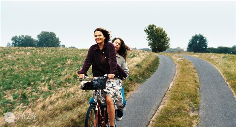 拍了25年“没有鬼的鬼片”?，他终于进戛纳了 崇真艺客