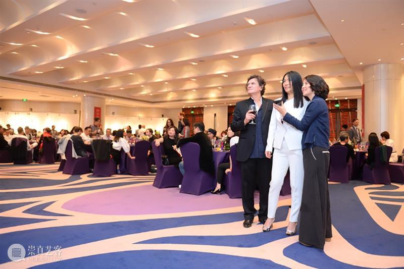 转载丨杨滨：把田字格做进艺术圈的“策展人” 视频资讯 肖诗坚 崇真艺客