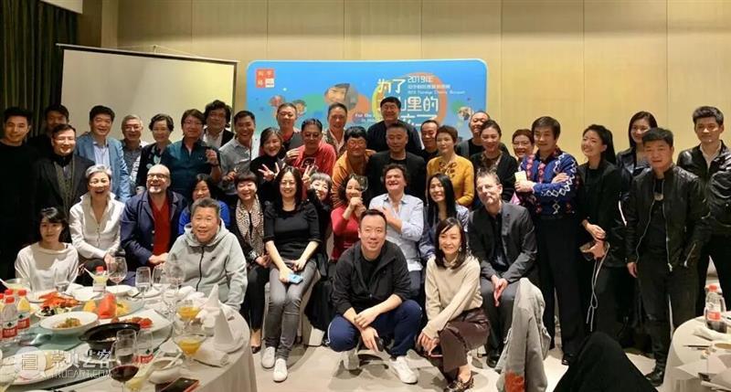 转载丨杨滨：把田字格做进艺术圈的“策展人” 视频资讯 肖诗坚 崇真艺客