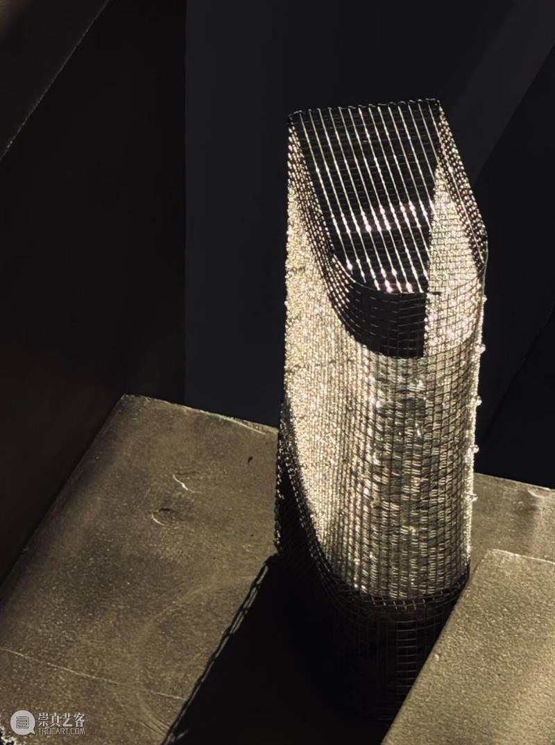 朱东泽_一座可以被居住的“清澈的房子”｜国家美术·关注 崇真艺客