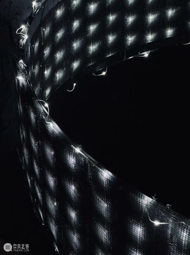 朱东泽_一座可以被居住的“清澈的房子”｜国家美术·关注 崇真艺客