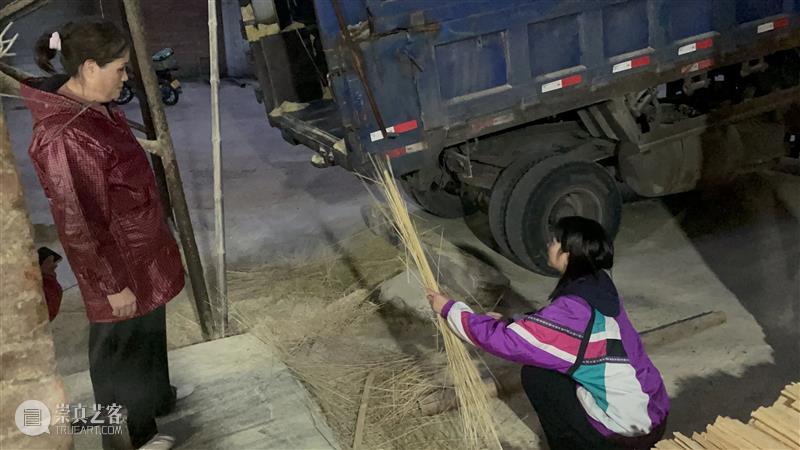 怪东西及舞厅复活计划｜黄译轮值手记 崇真艺客