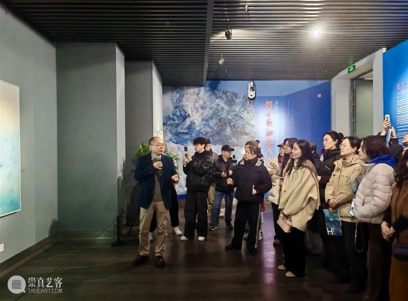 “与美面对面”系列之何金安油画展专场导览暨艺术分享会活动回顾 崇真艺客