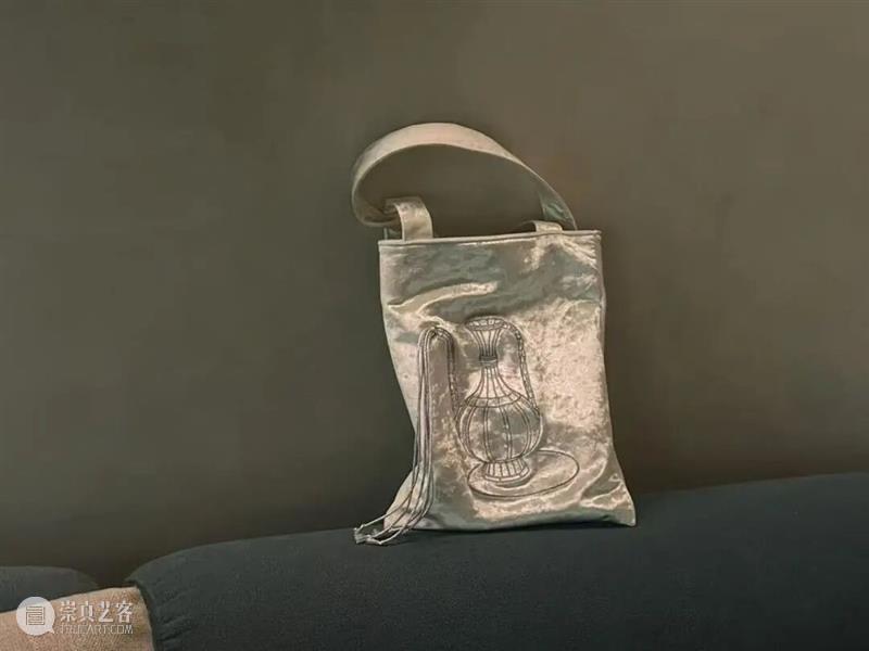 可以登上你的新年购物清单吗?浦东美术馆卢浮宫大展亮点文创 崇真艺客