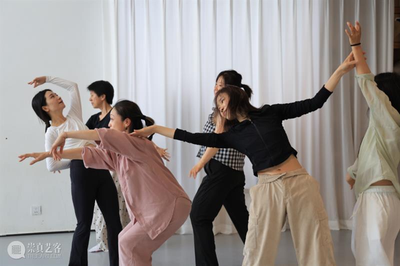 成人研学工作坊 | 用身体写一封信:从身至心,再到信笺的表达 崇真艺客