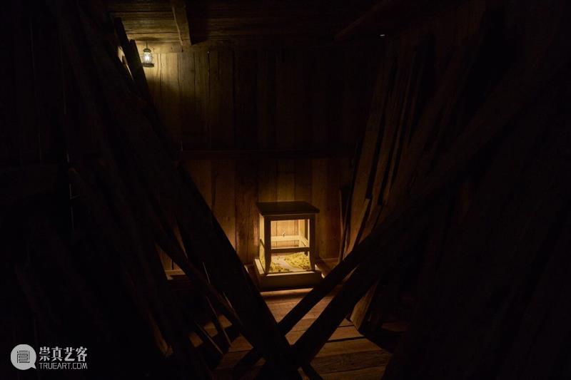 阅读｜《周末画报》报道：ILYA & EMILIA KABAKOV：飞翔的卡巴科夫 崇真艺客