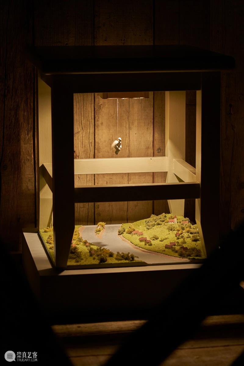 阅读｜《周末画报》报道：ILYA & EMILIA KABAKOV：飞翔的卡巴科夫 崇真艺客