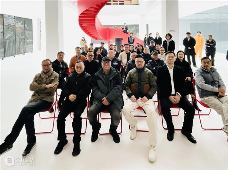 现象级个展登陆上海：谭大利“隐曜之域”于YOUNG美术馆启幕 崇真艺客