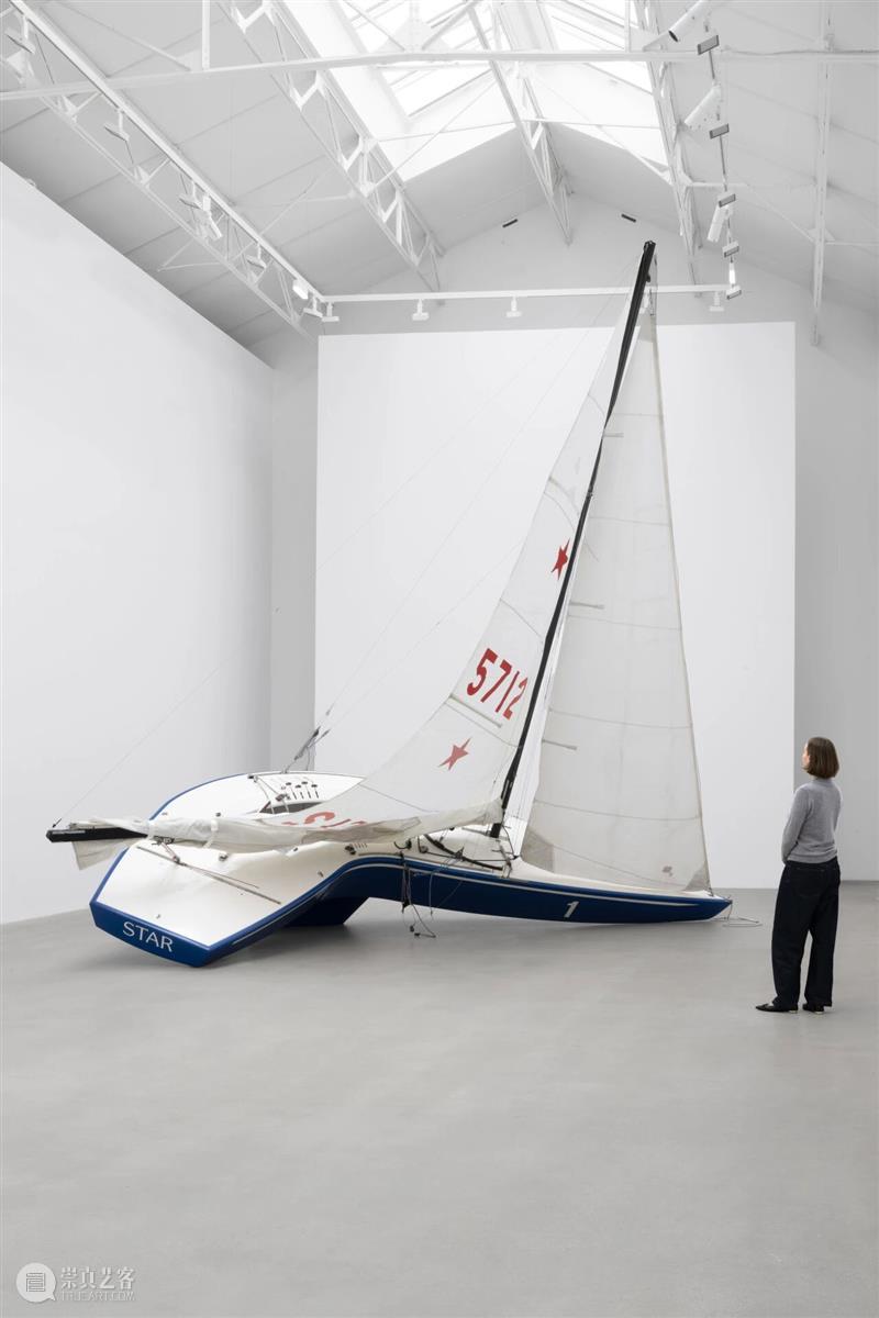 Ropac 巴黎展览｜欧文·沃姆（Erwin Wurm）个展 “明天：对” 崇真艺客