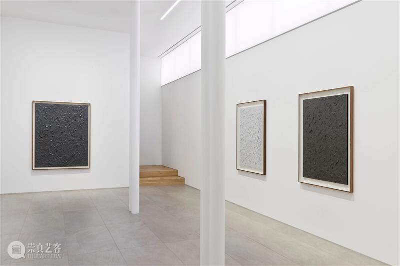 贝浩登首尔｜崔秉昭的晚年创作：在报纸上擦除世界 崇真艺客