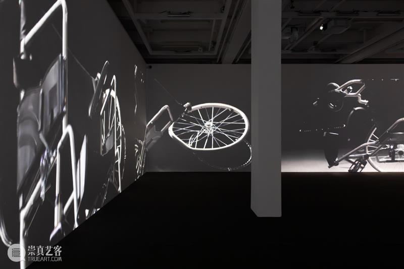 张培力：一天   崇真艺客