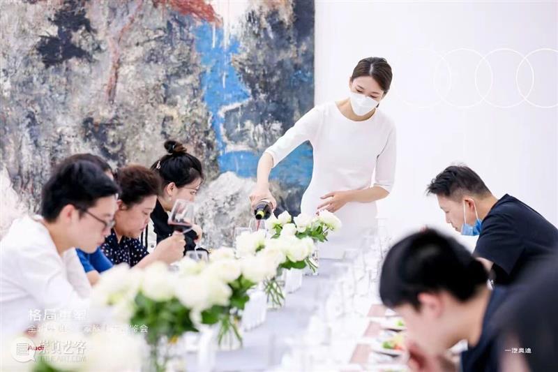 YOUNG美术馆｜场地租赁与品牌定制 崇真艺客