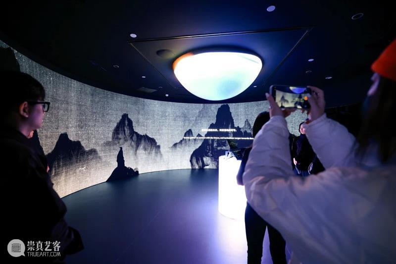 UCCA Lab丨“涌动的未来——AI文明艺术展”在联想北京未来中心正式启幕   崇真艺客