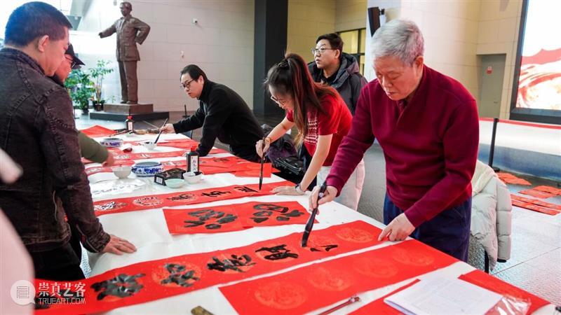 活动回顾 | 墨香迎马年·福满美术馆 新疆书法家协会“送万福进万家”活动圆满落幕 崇真艺客
