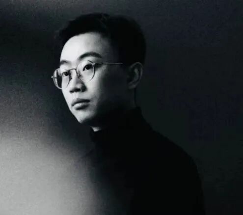 START时间轴出版计划 |                     星馆新书《卡罗利娜·雅布隆斯卡》 崇真艺客