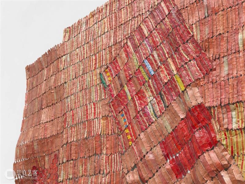 白立方香港及首尔｜艾尔·阿纳祖（El Anatsui）：瓶盖之历史隐喻 崇真艺客