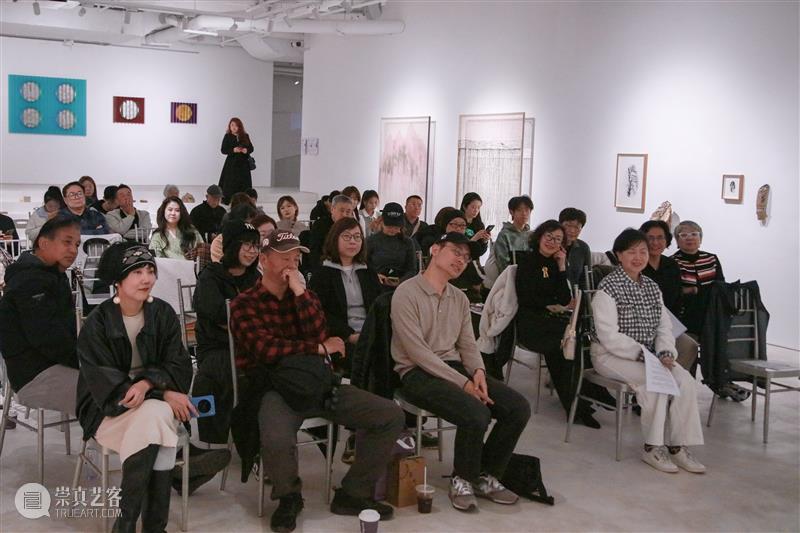 沙龙回顾 | 黑白之间——走进Harry Williams的街头摄影 崇真艺客