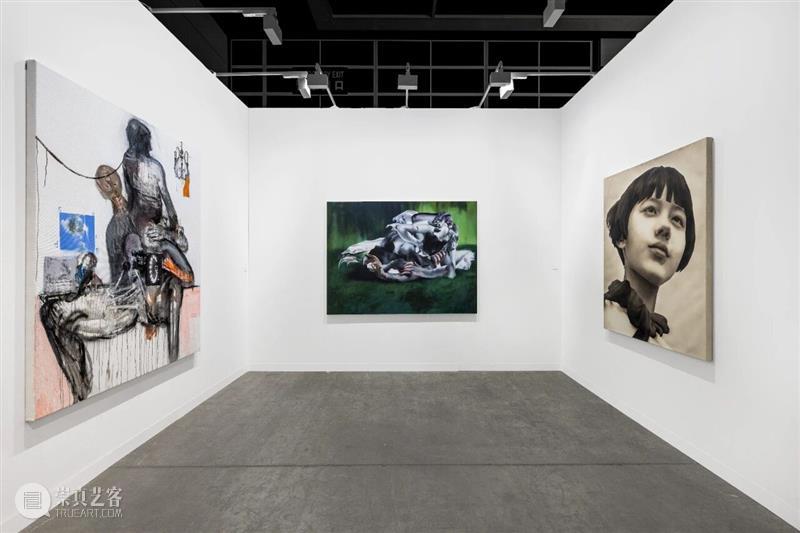站台中国｜香港巴塞尔展览现场丨1D07 崇真艺客